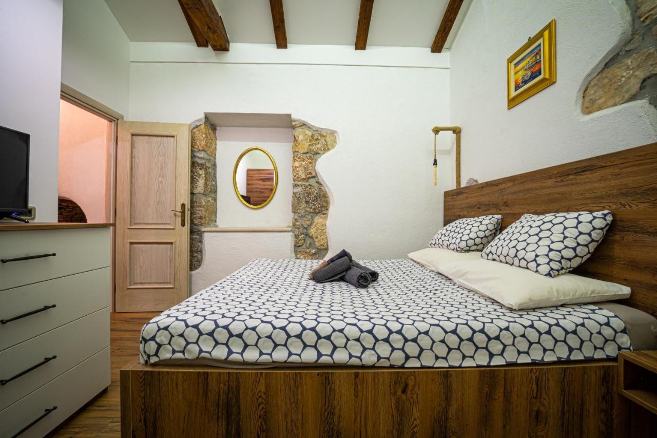 Villa Campiello Heated Pool Vrbnik Ngoại thất bức ảnh