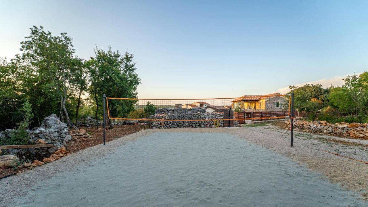 Villa Campiello Heated Pool Vrbnik Ngoại thất bức ảnh