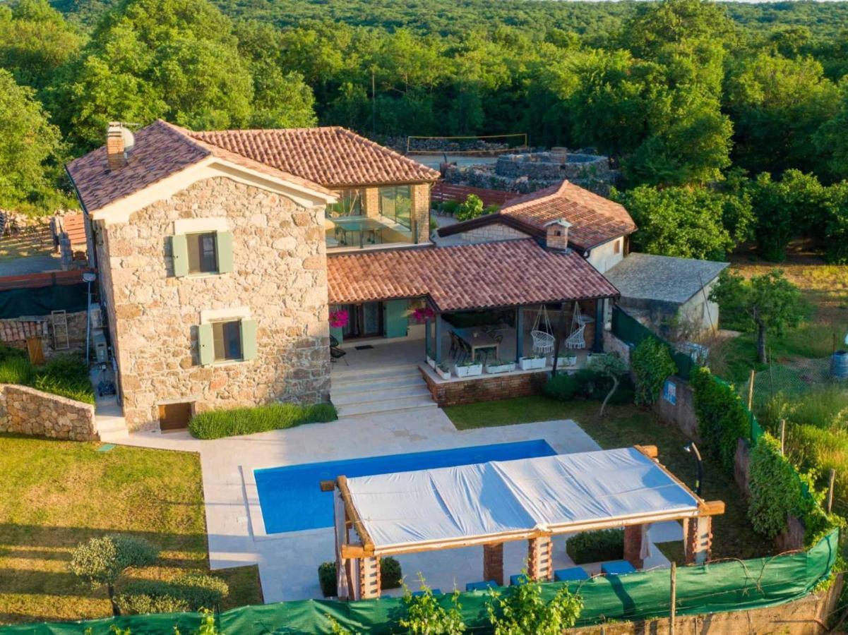 Villa Campiello Heated Pool Vrbnik Ngoại thất bức ảnh