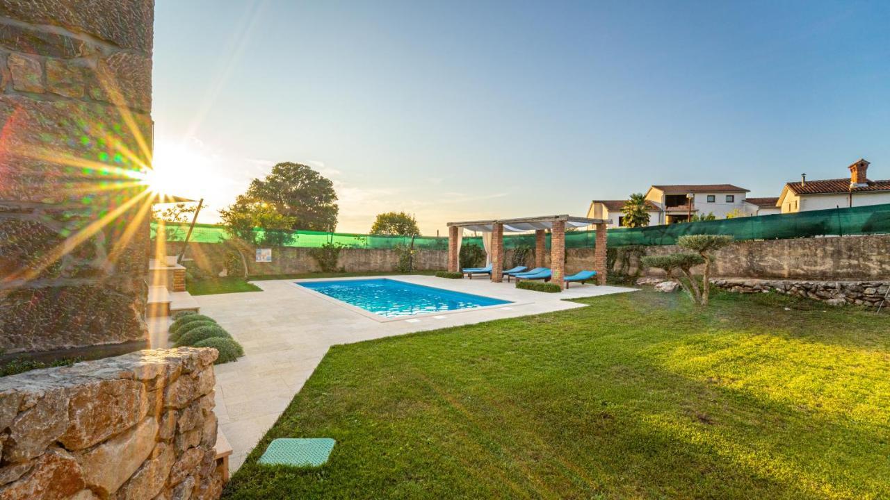 Villa Campiello Heated Pool Vrbnik Ngoại thất bức ảnh