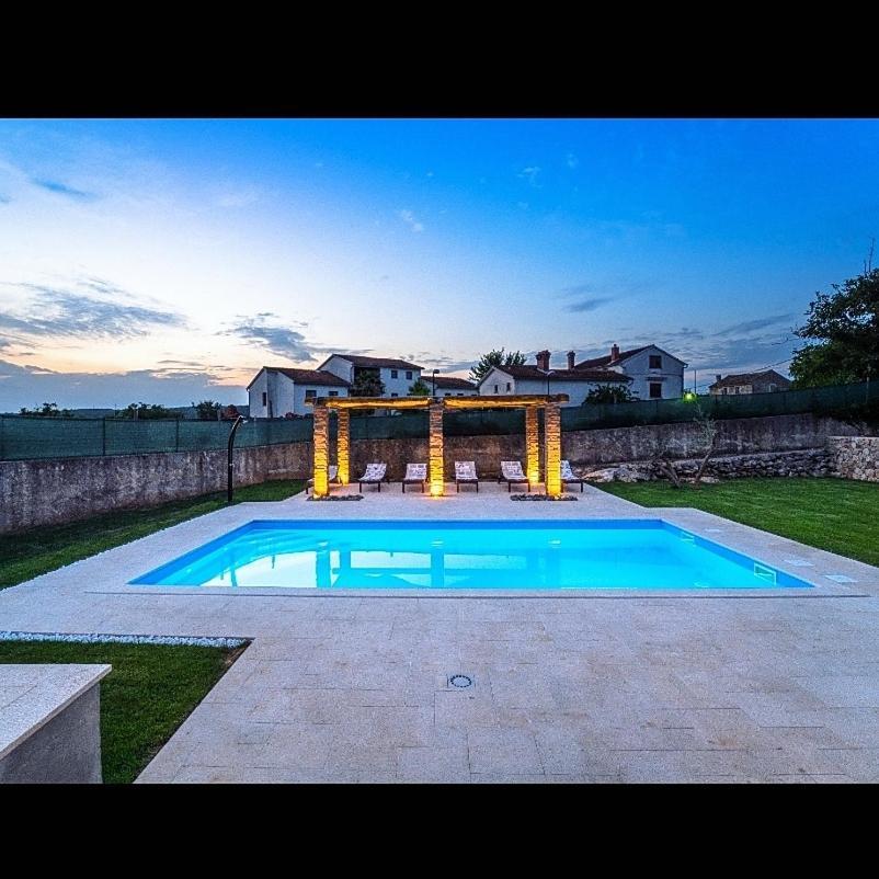 Villa Campiello Heated Pool Vrbnik Ngoại thất bức ảnh